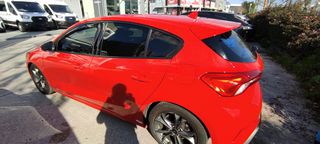 Ford Focus 2018 St line-thumb-18