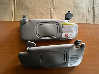 Σκιάδια Alfa Romeo Giulietta Γκρι 2010-2020 Σετ Με Βάσεις & Κλιπς Γνήσια