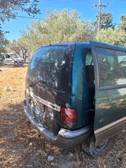 Nissan Serena 2002-thumb-2
