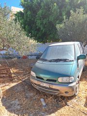 Nissan Serena 2002-thumb-6