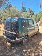 Nissan Serena 2002-thumb-8