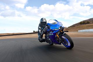 Yamaha YZF-R3 2026 ΕΤΟΙΜΟΠΑΡΑΔΟΤΗ! ΜΕ 10% ΕΩΣ 84 ΜΗΝΕΣ ΕΞΟΦΛΗΣΗ ΔΩΡΕΑΝ 3ος ΧΡΟΝ-thumb-2