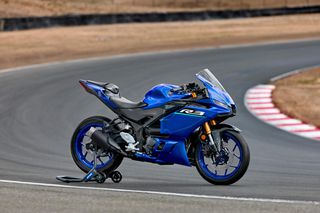 Yamaha YZF-R3 2026 ΕΤΟΙΜΟΠΑΡΑΔΟΤΗ! ΜΕ 10% ΕΩΣ 84 ΜΗΝΕΣ ΕΞΟΦΛΗΣΗ ΔΩΡΕΑΝ 3ος ΧΡΟΝ-thumb-6