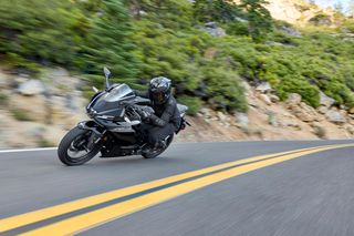 Yamaha YZF-R3 2026 ΕΤΟΙΜΟΠΑΡΑΔΟΤΗ! ΜΕ 10% ΕΩΣ 84 ΜΗΝΕΣ ΕΞΟΦΛΗΣΗ ΔΩΡΕΑΝ 3ος ΧΡΟΝ-thumb-15
