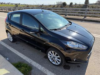 Ford Fiesta 2016-thumb-3