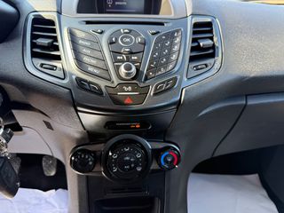 Ford Fiesta 2016-thumb-16