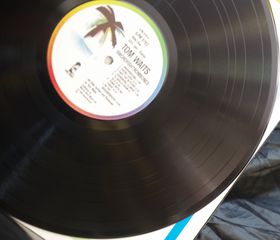 TOM WAITS - SWORDFISHTROMBONES-thumb-11