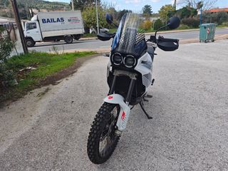 Ducati DesertX 2023-thumb-2