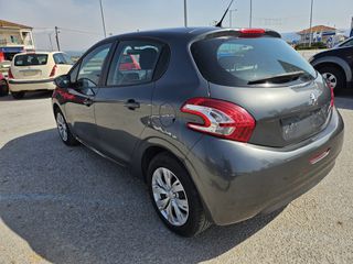 Peugeot 208 2015-thumb-6