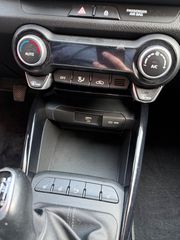 Kia Stonic 2023-thumb-10