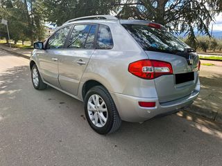 Renault Koleos 2009 4x4-thumb-4