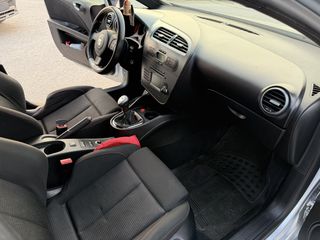 Seat Leon 2007 CUPRA-thumb-21