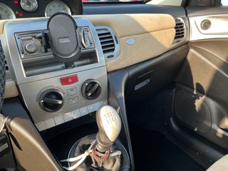 Lancia Ypsilon 2008-thumb-27