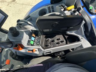 Τρακτέρ New Holland 2017 T7225 AUTO COMMAND-thumb-22