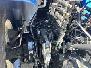Τρακτέρ New Holland 2018 T210 SW-thumb-12