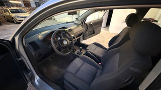 Volkswagen Polo 2002-thumb-7