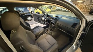 Volkswagen Polo 2002-thumb-11