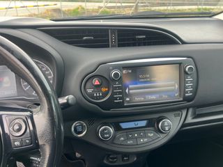 Toyota Yaris 2018-thumb-5