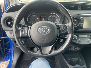 Toyota Yaris 2018-thumb-6