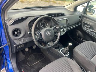 Toyota Yaris 2018-thumb-8