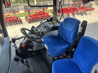 Τρακτέρ New Holland 2011 T6020-thumb-15
