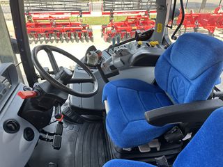 Τρακτέρ New Holland 2011 T6020-thumb-18