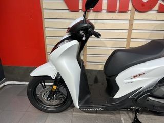 Honda SH 150i 2025 SPORT TOP BOX *ΠΡΟΣΦΟΡΑ 2025*-thumb-6