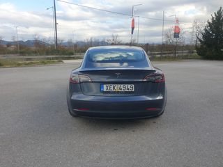 Tesla Model 3 2021 Performance-thumb-6