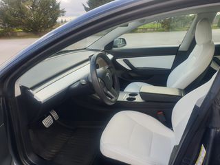 Tesla Model 3 2021 Performance-thumb-9