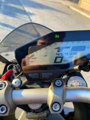 Yamaha MT-09 2015-thumb-6