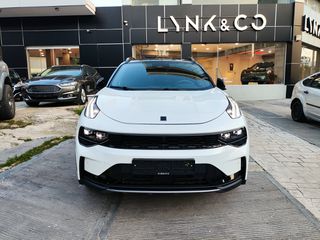 Lynk&Co 01 2025 MORE PLUG-IN PHEV-thumb-2