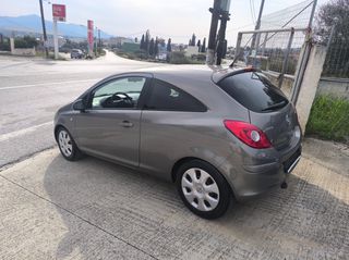 Opel Corsa 2011-thumb-4