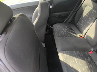 Opel Corsa 2011-thumb-9