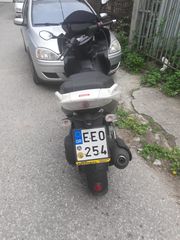 Aprilia SR MAX 300 2013-thumb-3