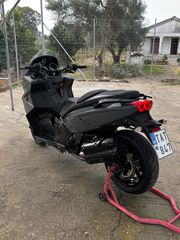 Gilera GP 800 2010 GP800-thumb-3
