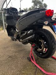 Gilera GP 800 2010 GP800-thumb-6