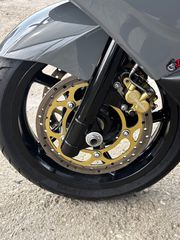 Gilera GP 800 2010 GP800-thumb-8