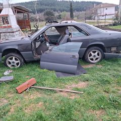 Mercedes Benz E300 CE Coupe-thumb-11