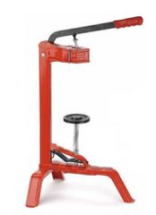 Επιδαπεδιο εμφιαλωτηριο και στραγγιστηριο φιαλών.