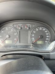 Volkswagen Polo 2004 1.4cc 16VALVE-thumb-11