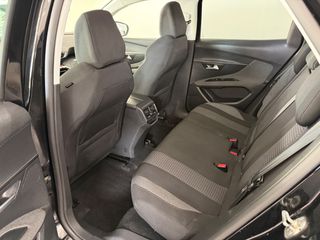 Peugeot 3008 2021 1.2 PURETECH STYLE 130HP NAVI CLIMA CAMERA-thumb-40