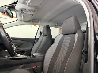 Peugeot 3008 2021 1.2 PURETECH STYLE 130HP NAVI CLIMA CAMERA-thumb-31