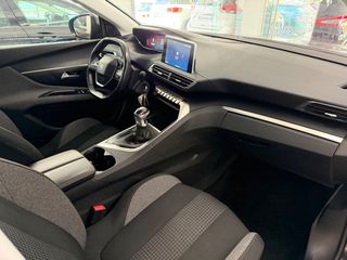 Peugeot 3008 2021 1.2 PURETECH STYLE 130HP NAVI CLIMA CAMERA-thumb-32