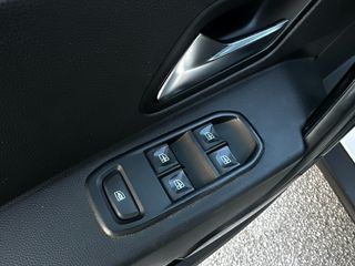 Dacia Duster 2019 4x4 Blue Sportive 115hp-thumb-46