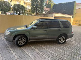 Subaru Forester 2006 X 2.0-thumb-2