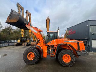 Φορτωτής Με Λάστιχα Doosan 2014 DL 550-3-thumb-5