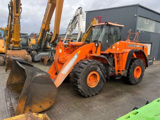 Φορτωτής Με Λάστιχα Doosan 2014 DL 550-3-thumb-7