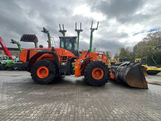 Φορτωτής Με Λάστιχα Doosan 2014 DL 550-3-thumb-9