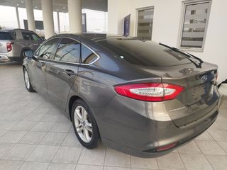 Ford Mondeo 2016-thumb-5