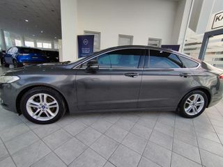 Ford Mondeo 2016-thumb-6